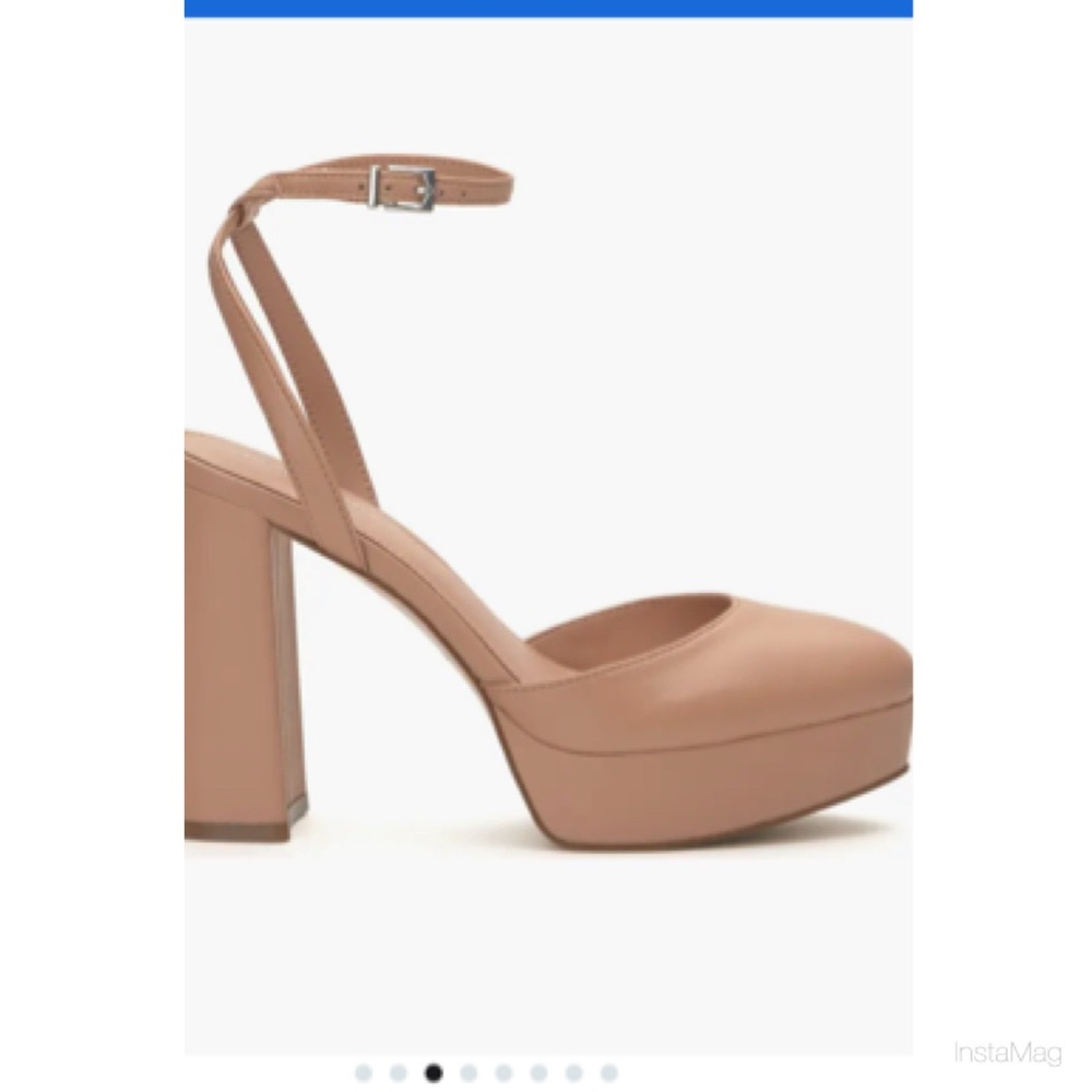 Patriots Ankle Strap Platform High Heel Vince Camuto Size 8M